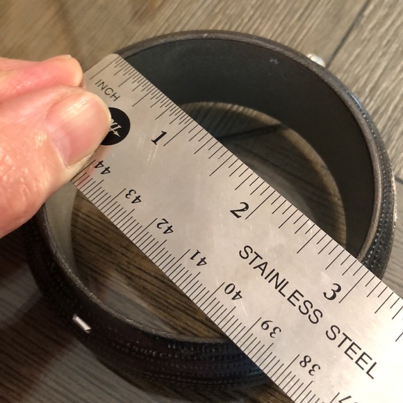 Vintage Black Textured Acrylic Bangle with Cut Glass Rhinestones 9”, approx - Picture 11 of 15